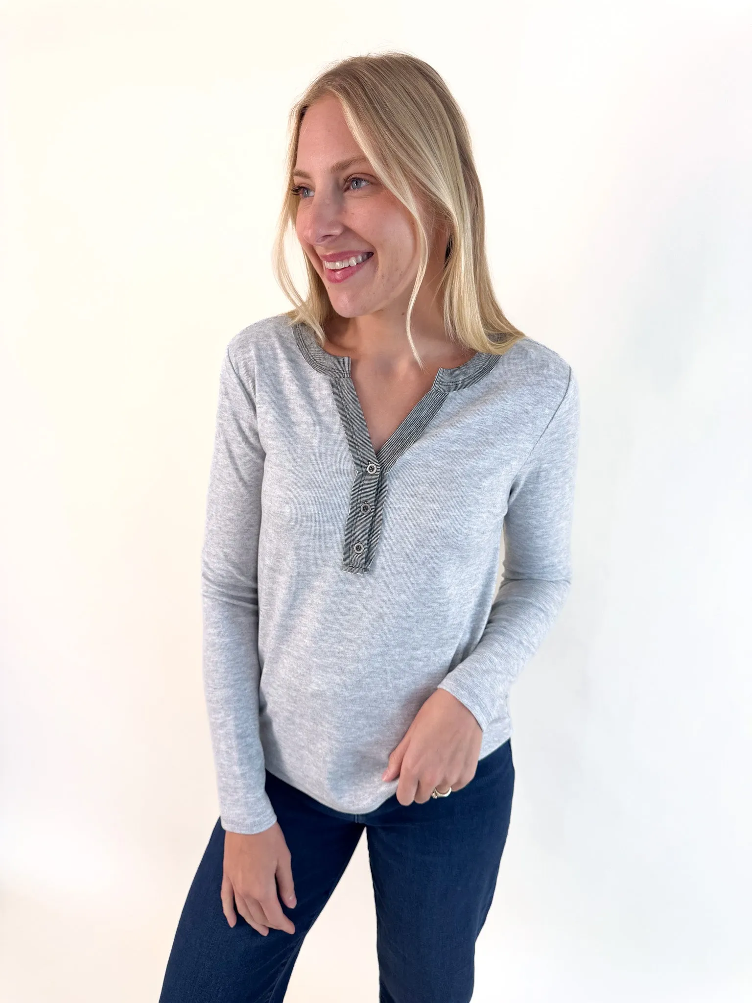 Jeslyn Color Trimmed Button Henley