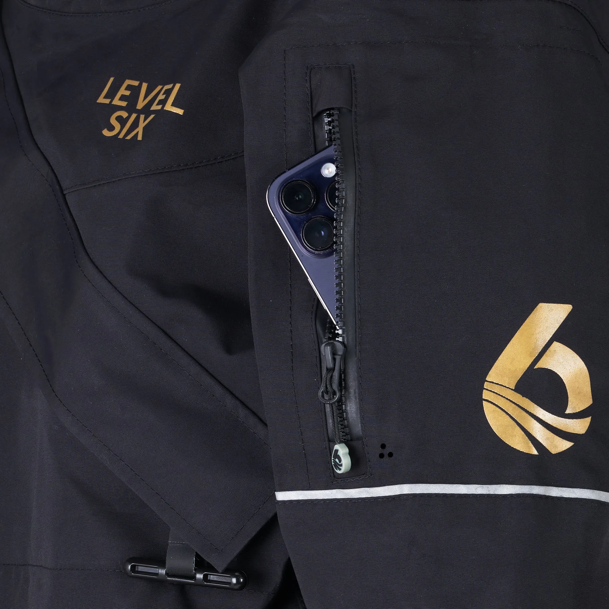 Odin Dry Suit Blackout ?