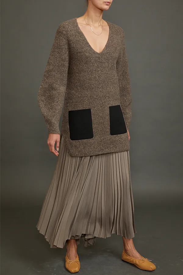 The Patch Pocket Tunic in Truffle Gray
