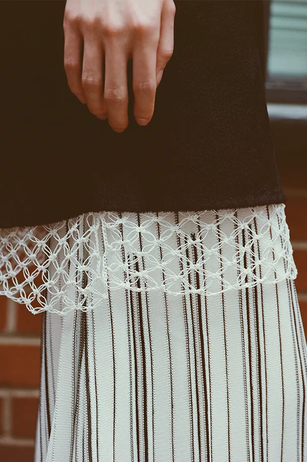 Variegated Pleat Skirt in Off White (Sold Out)